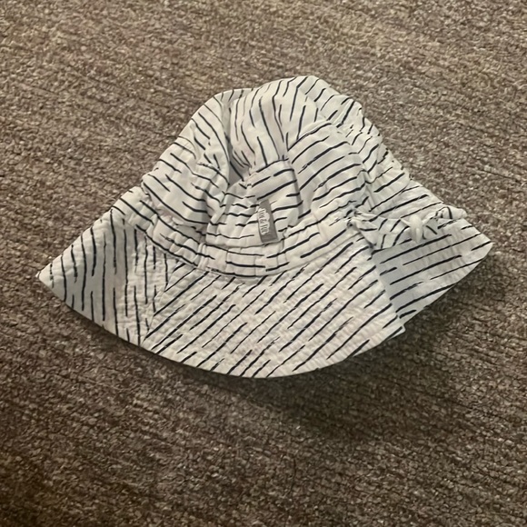 Jan & Jul baby boy hat, size medium - Picture 1 of 2